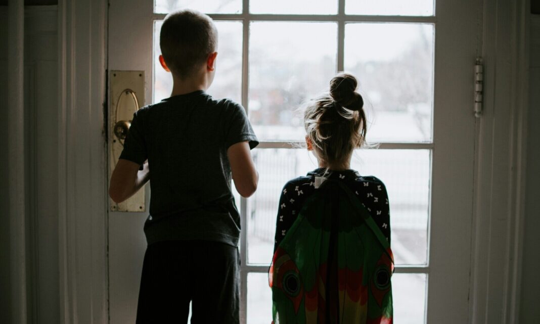 Ζάκυνθος: Δεν παίρνει πίσω τα παιδιά η θετή μητέρα - Δεν θέλουν ούτε να την δουν!