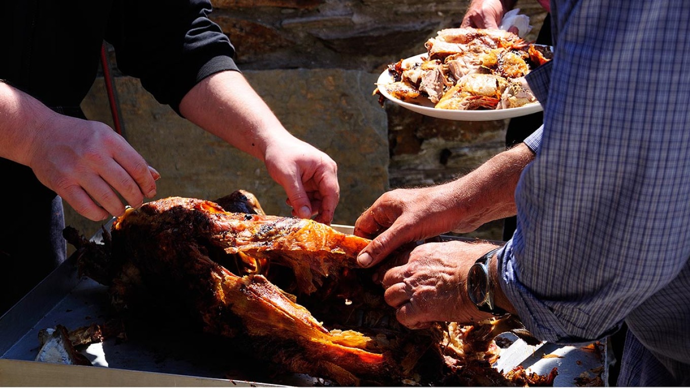 Έρευνα ΙΕΛΚΑ: Μια στις 4 οικογένειες θα φύγει εκτός πόλης για το Πάσχα - Στα €190 η δαπάνη ανά νοικοκυριό