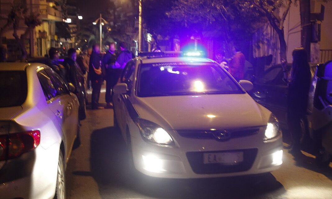 Διαρρήκτης παράτησε εργαλεία και κλοπιμαία για να μην τον πιάσουν
