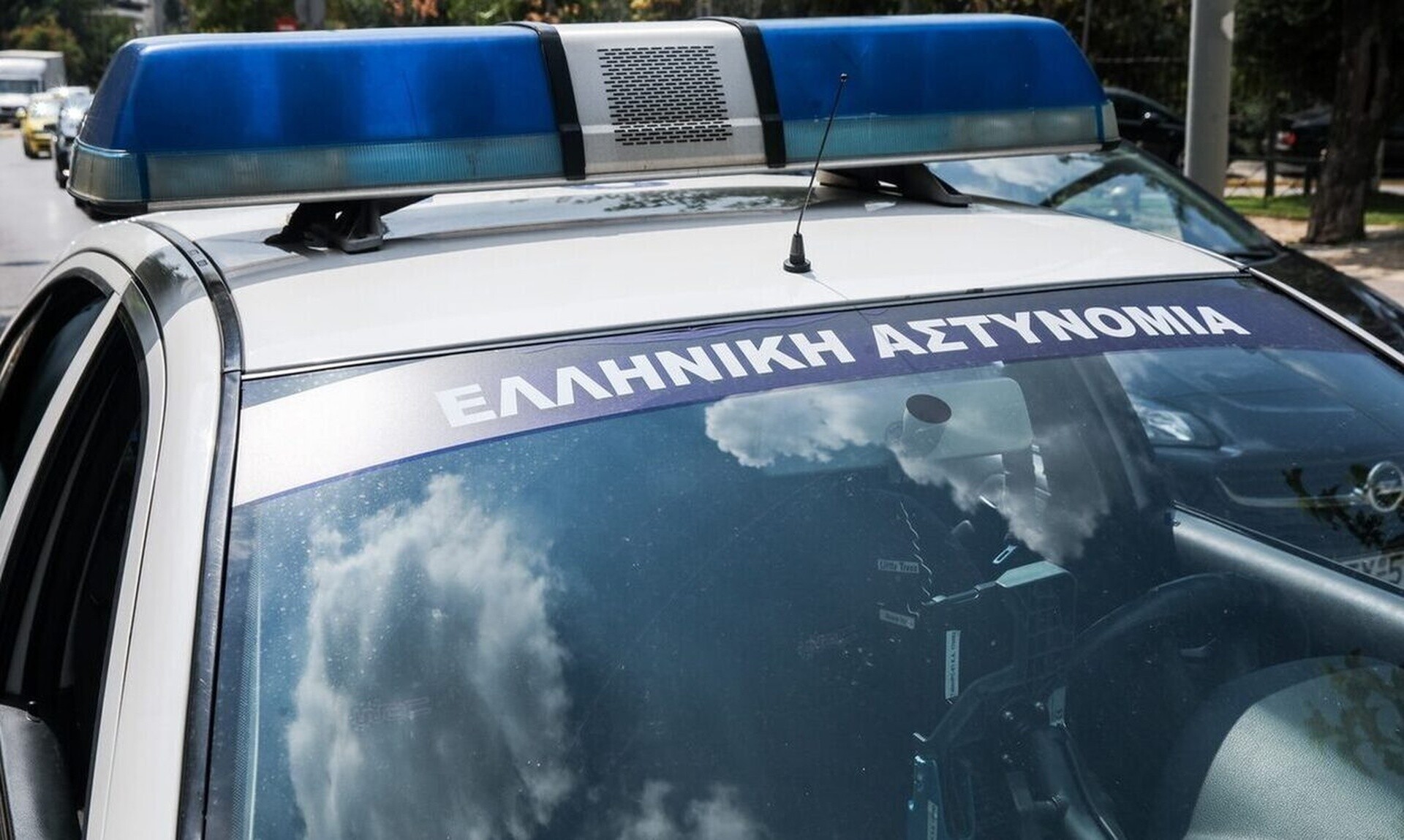 Μηχανή παρέσυρε και τραυμάτισε πεζή