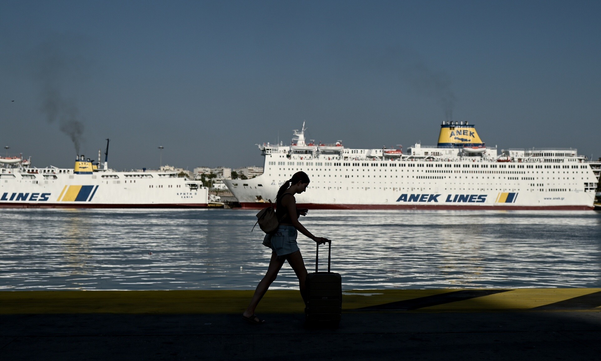 Αυξήσεις έως 15% στα ακτοπλοϊκά εισιτήρια από 1η Μαΐου – Τι εξετάζει η κυβέρνηση για να ανακουφίσει τα νοικοκυριά