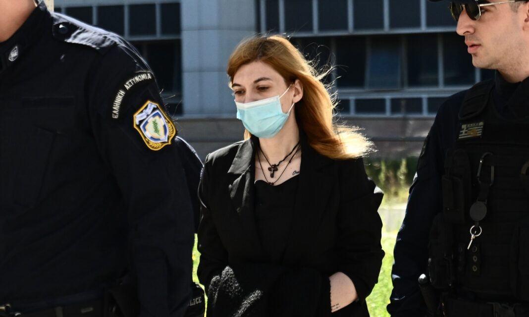 Υπόθεση Πισπιρίγκου - Θάνατος Ίριδας: Το πανάκι είχε σάλιο και αίμα, είπε ο πατέρας της Ρούλας