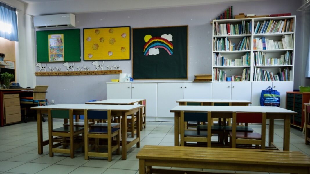 Εισαγγελική έρευνα μετά τις καταγγελίες ότι βρεφονηπιοκόμοι έκλειναν 3χρονα σε σκοτεινή αποθήκη