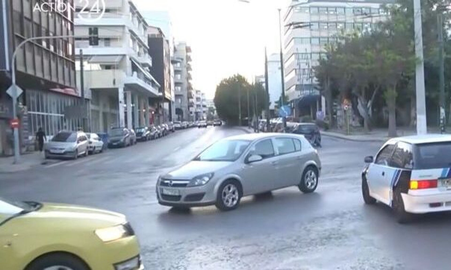 Αυτοκίνητο που έτρεχε με ιλιγγιώδη ταχύτητα έπεσε πάνω σε ταξί