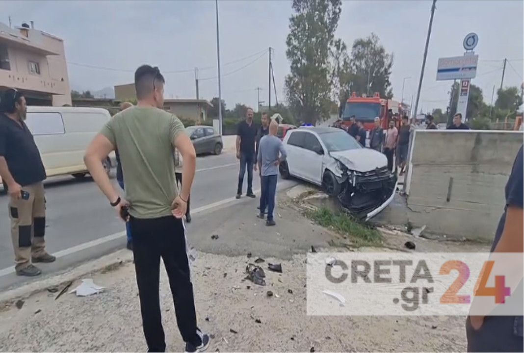 Ηράκλειο: Σφοδρή σύγκρουση αυτοκινήτων - Στο νοσοκομείο τρία άτομα (βίντεο)