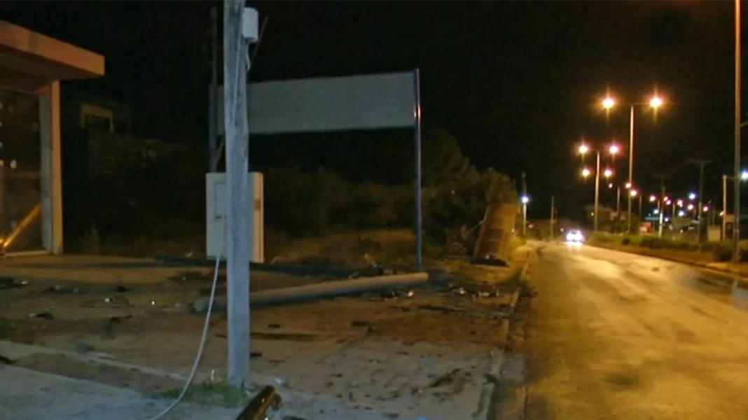 Ένας 27χρονος νεκρός και μια 23χρονη σοβαρά τραυματίας σε τροχαίο – Το αυτοκίνητο έπεσε σε κολώνα