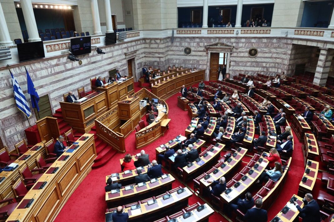 Βουλή: Ψηφίστηκε το νομοσχέδιο για τη δημόσια υγεία και το ΕΣΥ