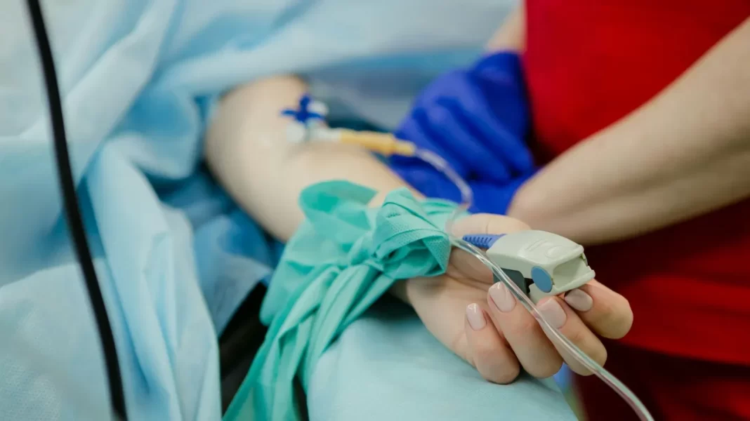 Παρβοϊός: Αύξηση στις σοβαρές λοιμώξεις στα νεογέννητα – Το 70% των ενηλίκων έχει προσβληθεί