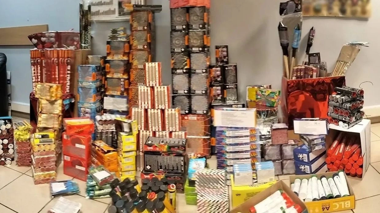 68χρονος συνελήφθη για κατοχή 50.500 πυροτεχνημάτων