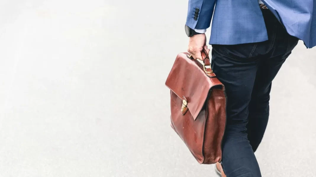 ΔΥΠΑ: Έξι προγράμματα επιδότησης εργασίας που «τρέχουν»