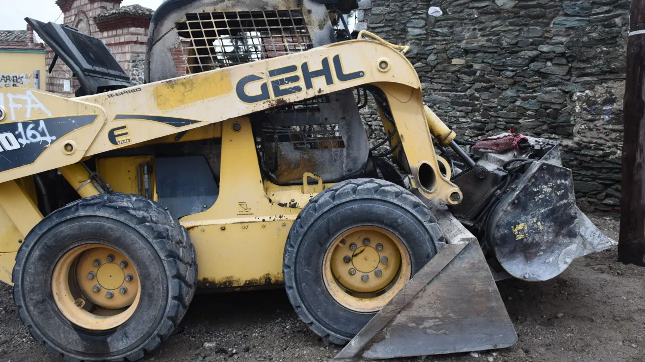 Εργατικό ατύχημα: Υπάλληλος Δήμου παρασύρθηκε από σκαπτικό