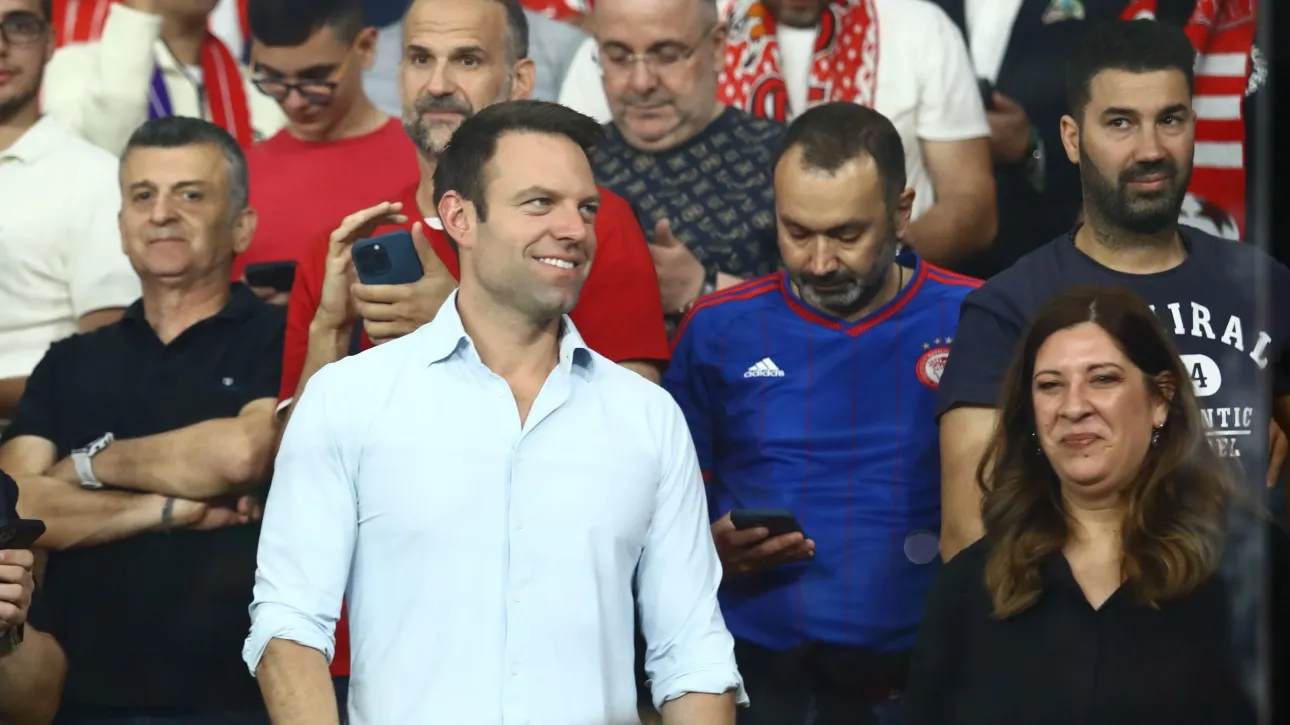 Κασσελάκης: Συγχαρητήρια στα παιδιά του Ολυμπιακού που κυνήγησαν το όνειρο και το πέτυχαν