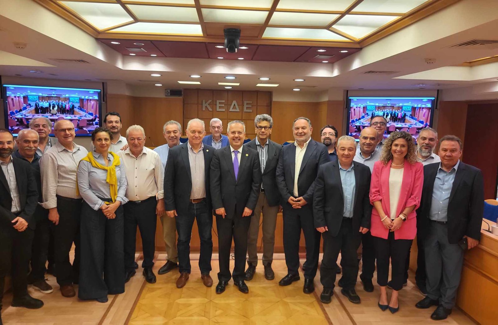 Στη συνεδρίαση του Ινστιτούτου Αυτοδιοίκησης ο Γιάννης Κουράκης