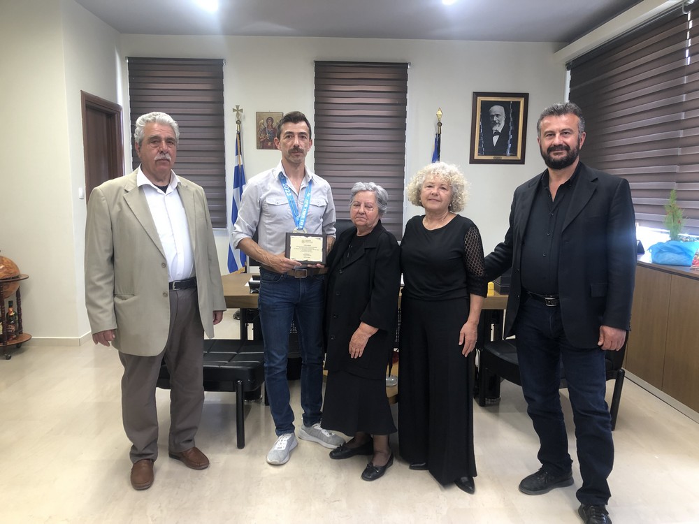 Τιμητική βράβευση του πρωταθλητή στίβου Αντώνη Καταντωνάκη από τον Δήμο Γόρτυνας