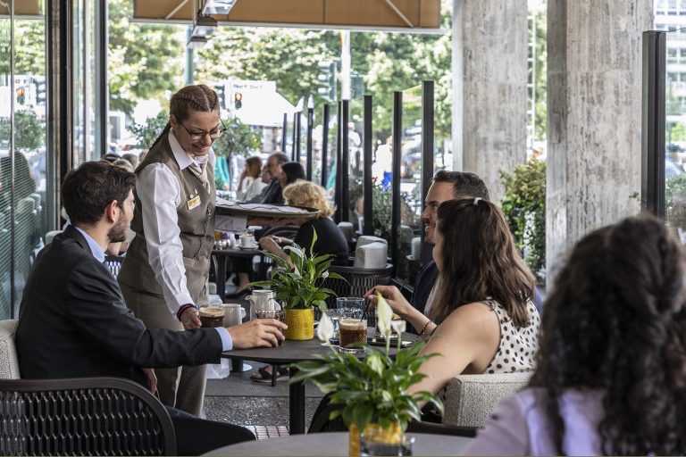 Η Αθήνα κορυφαίος ευρωπαϊκός προορισμός για «τουρισμό του καφέ»