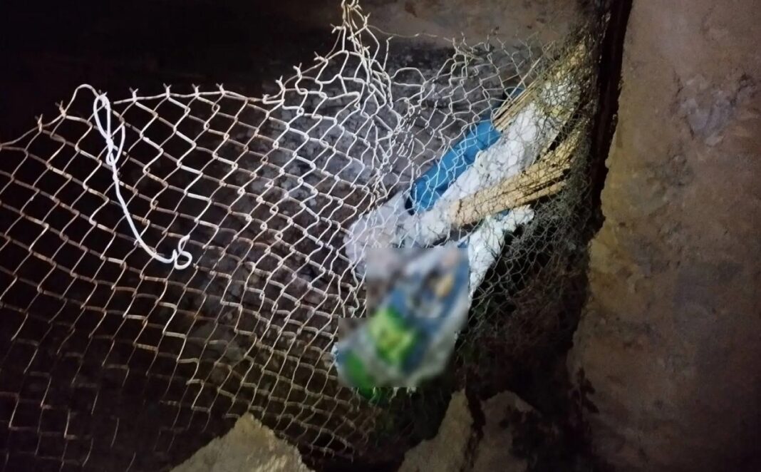 Χίος: Σε εγκαταλελειμμένο κτίριο βρήκαν 235 ρουκέτες για τη «μάχη» του Βροντάδου