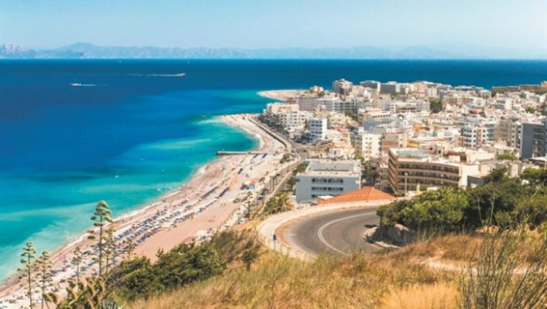 Σχεδόν 14.000 πολίτες έχουν κατεβάσει την ψηφιακή πλατφόρμα MyCoast - Στις 500 οι καταγγελίες