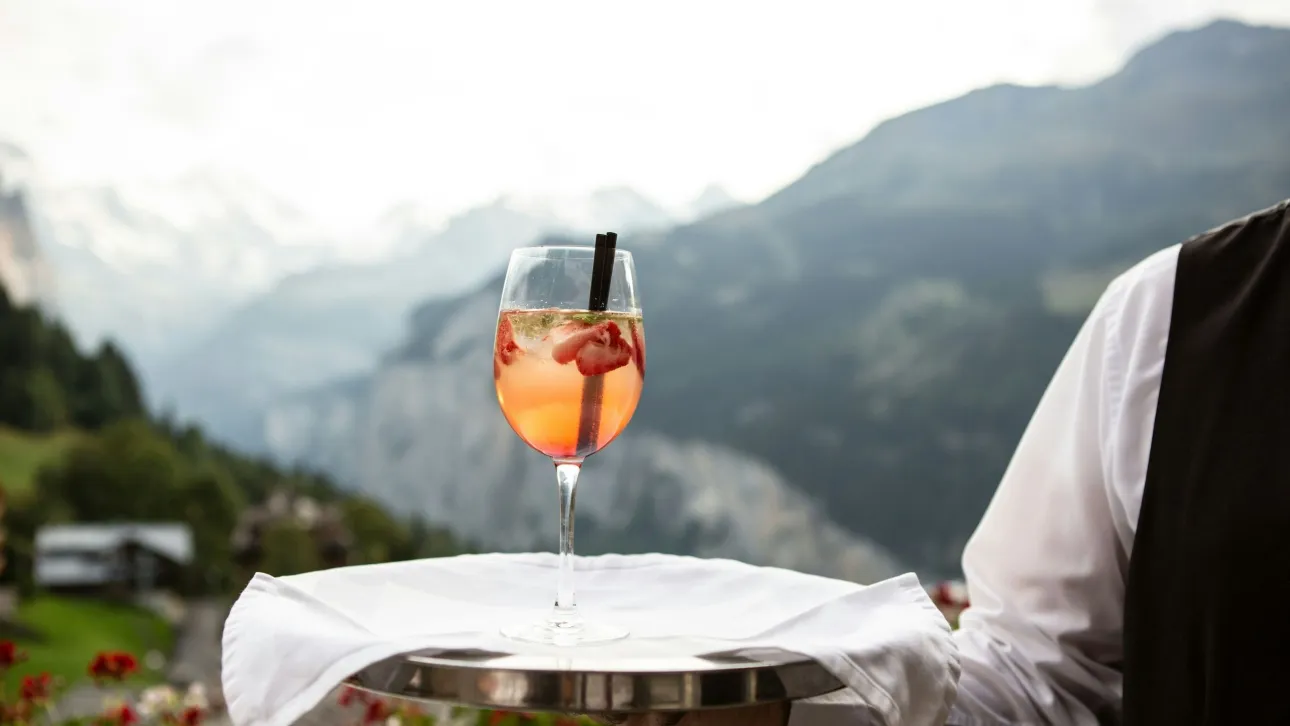 JOBmatch: Η εφαρμογή για την κάλυψη των ελλείψεων εργαζομένων σε τουρισμό και εστίαση