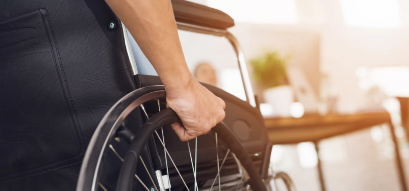 Προσωπικός βοηθός: 1.800 ωφελούμενοι ως το τέλος του 2025, λέει η Ζαχαράκη