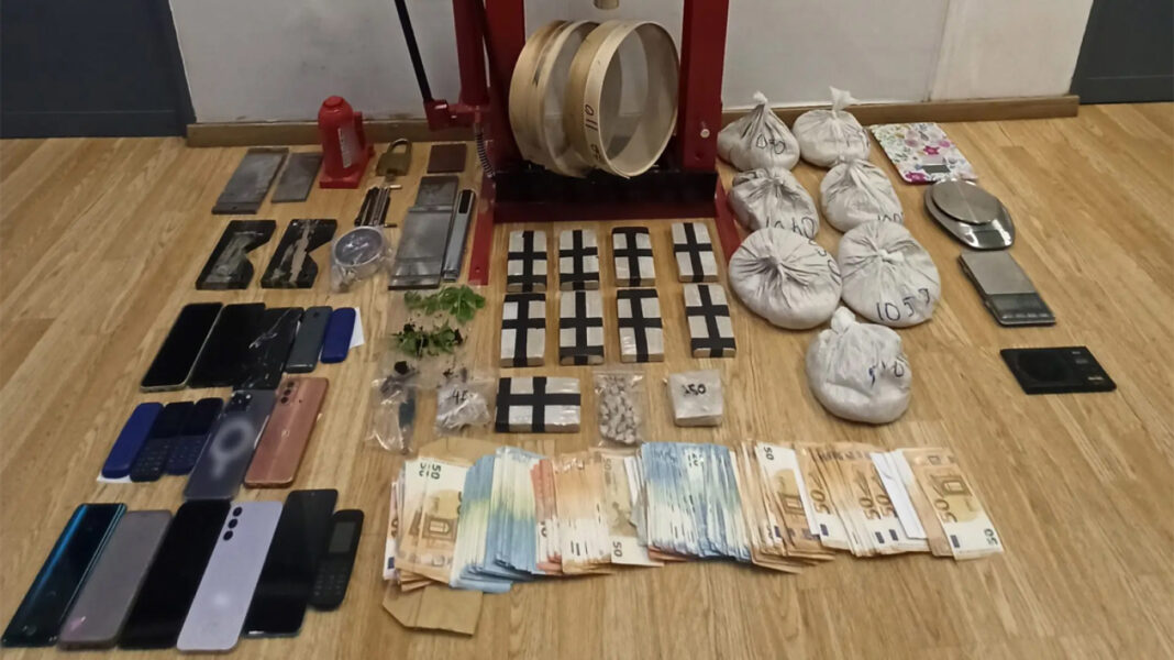 ΕΛΑΣ: Εξαρθρώθηκε εγκληματική οργάνωση που διακινούσε ηρωίνη - Πέντε συλλήψεις