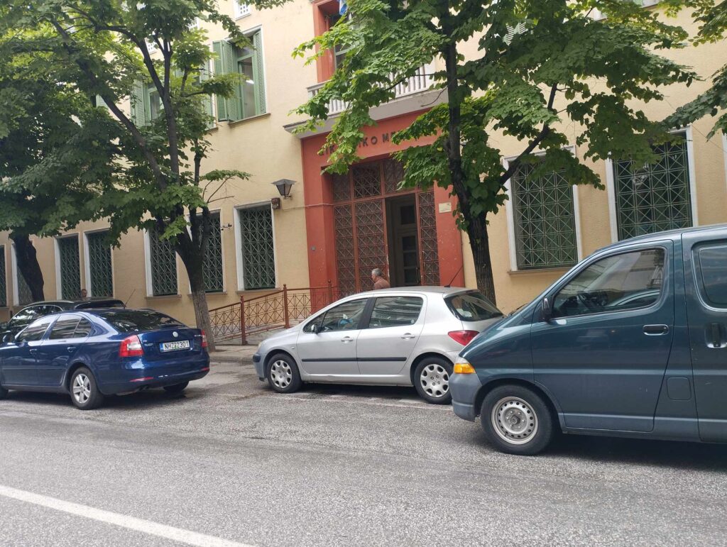 Ελεύθεροι με περιοριστικούς όρους οι κατηγορούμενοι για τις εικονικές σφαγές