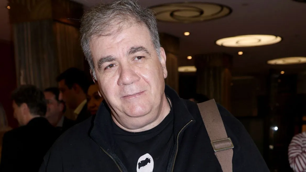 Δύσκολη νύχτα για τον Δημήτρη Σταρόβα – Υπέστη κολπική μαρμαρυγή