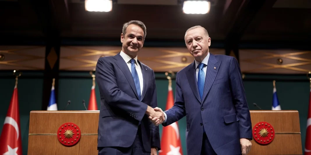 Το παρασκήνιο της συνάντησης Μητσοτάκη-Ερντογάν: Καλό κλίμα, ειλικρινής διάλογος – Τα αγκάθια και τα νέα ραντεβού