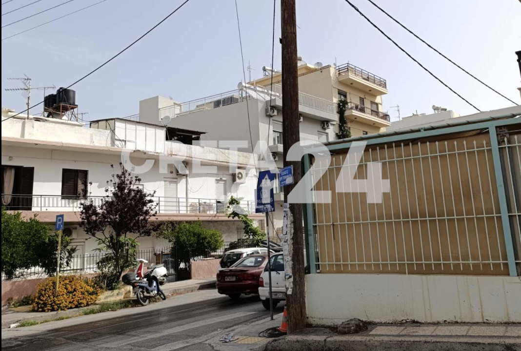 Ηράκλειο: Αναστάτωση από καλώδιο ρεύματος που κόπηκε και έπεσε στο οδόστωμα