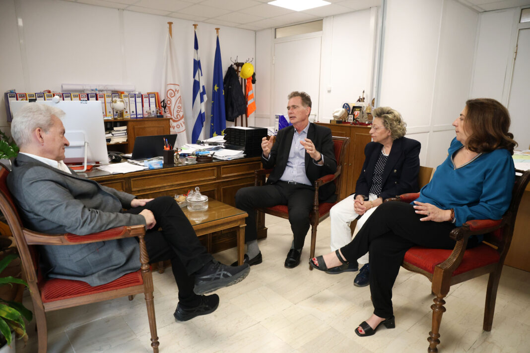 Συνάντηση του Δημάρχου Ηρακλείου Αλέξη Καλοκαιρινού με τον Ευρωβουλευτή Νίκο Παπανδρέου