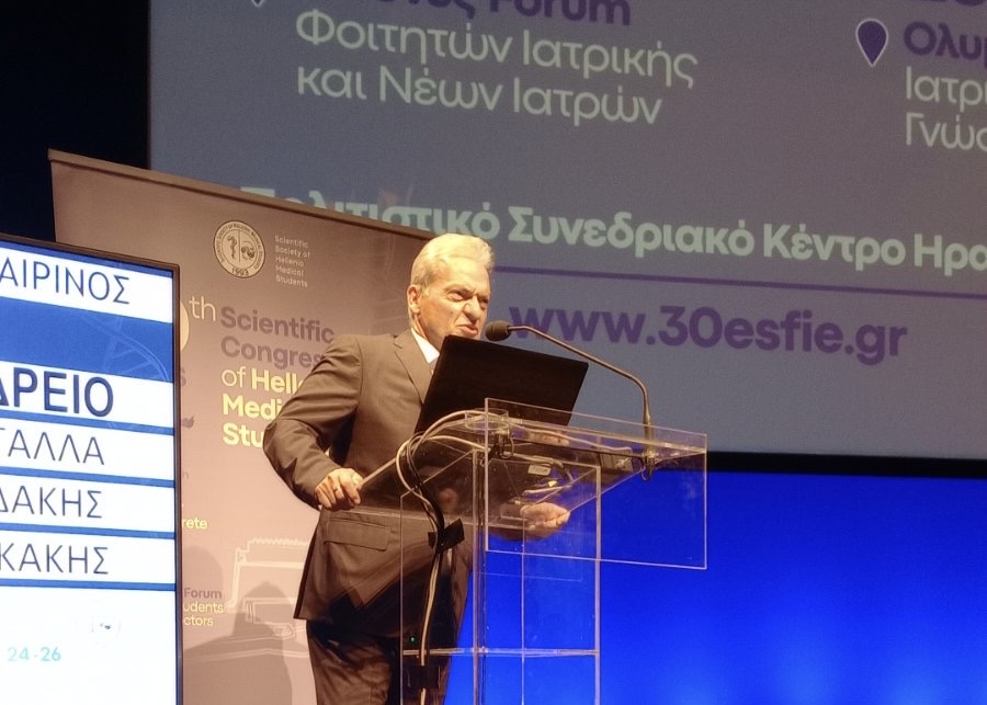 Αλέξης Καλοκαιρινός προς φοιτητές Ιατρικής και νέους γιατρούς: «Κρατήστε ψηλά τη σημαία του Ανθρωπισμού»
