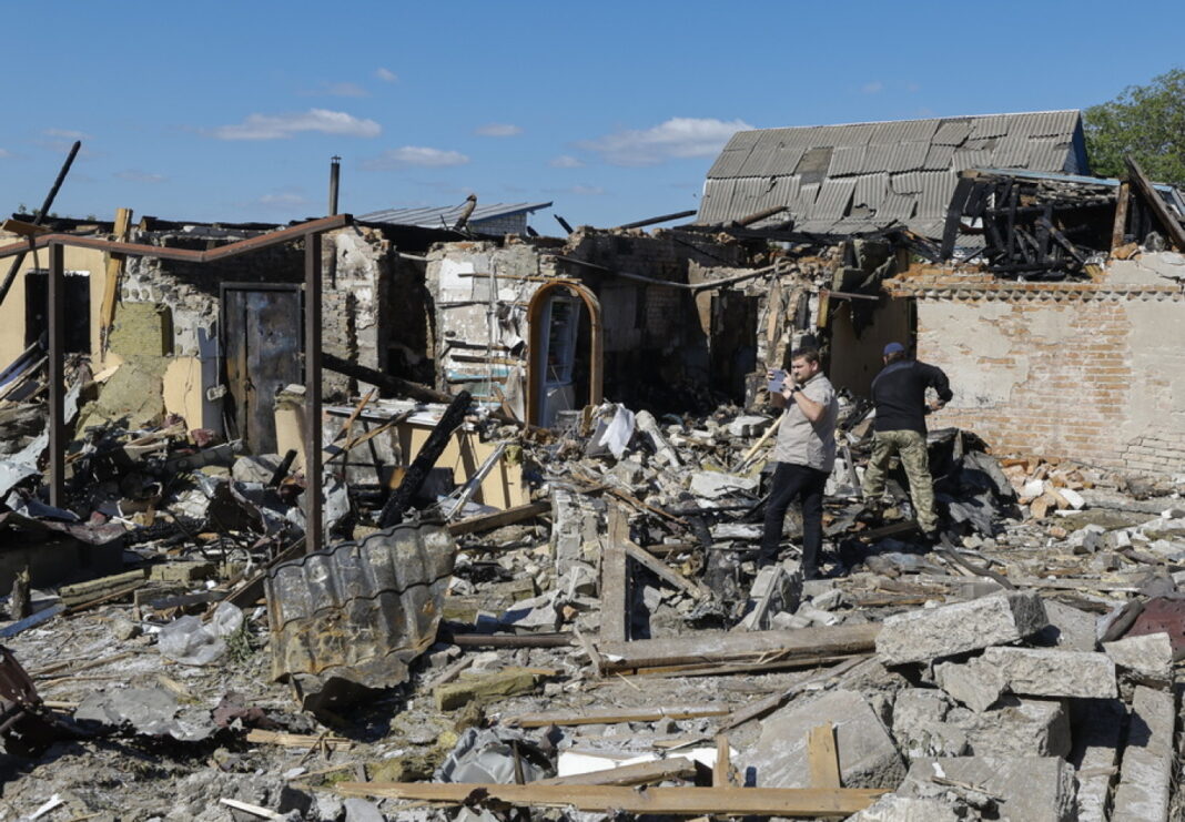 Πόλεμος στην Ουκρανία: Μετά τη Μόσχα και το Κίεβο επιστρατεύει καταδίκους για το μέτωπο