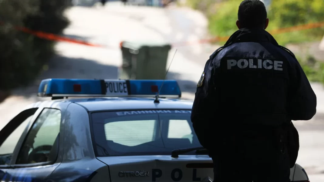 Επιδειξίας επιτέθηκε σε υπάλληλο καφετέριας