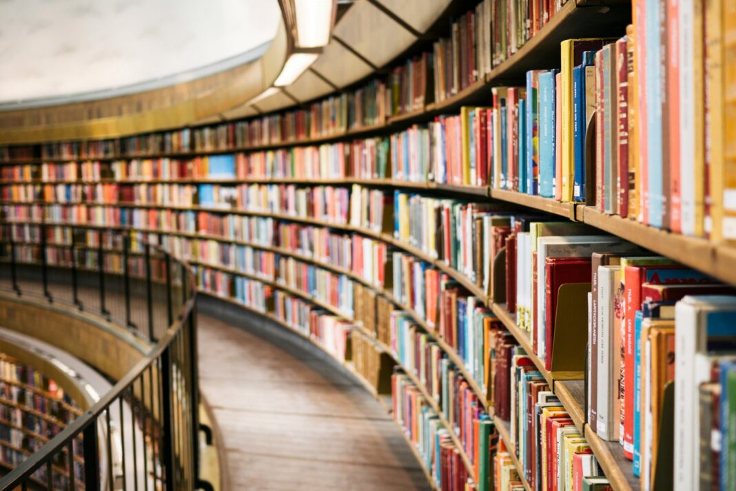 Βιβλίο επεστράφη σε δανειστική βιβλιοθήκη με καθυστέρηση… 84 ετών