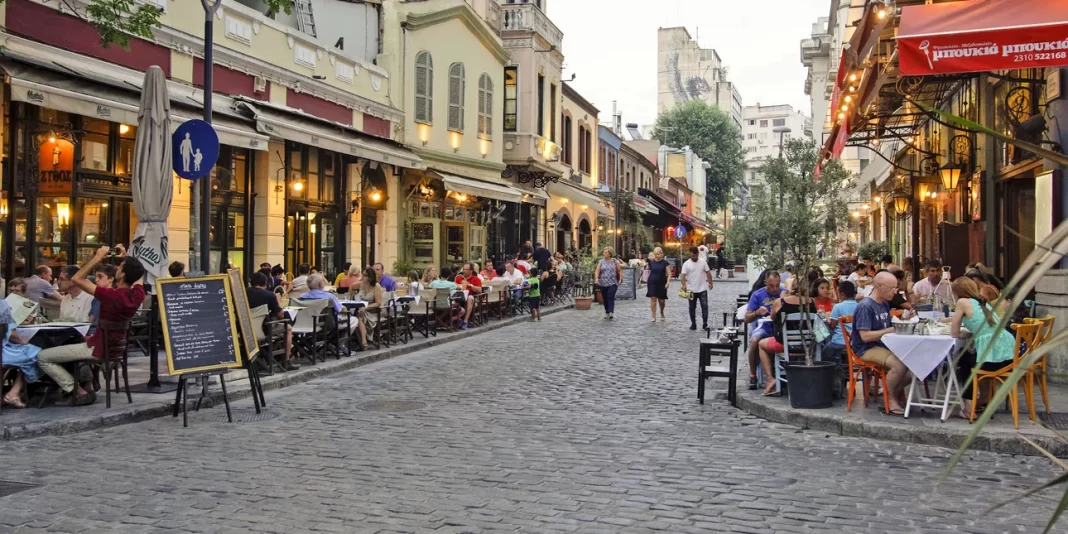 Αναζητούνται 80.000 εργαζόμενοι στον Τουρισμό: Πώς λειτουργεί η νέα πλατφόρμα εύρεσης εργασίας