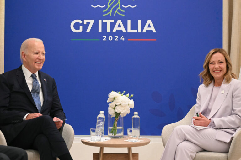 G7: Συνάντηση Μελόνι – Μπάιντεν με επίκεντρο τη στήριξη της Ουκρανίας – Κοινή δέσμευση για συμφωνία στη Γάζα