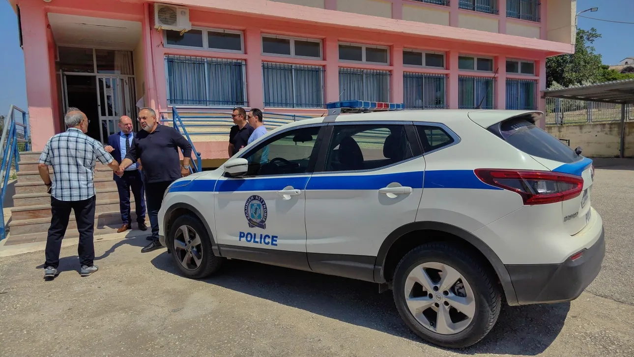 Έκλεισε εκλογικό κέντρο - Δικαστικός αντιπρόσωπος δεν άφηνε τον κόσμο να ψηφίσει