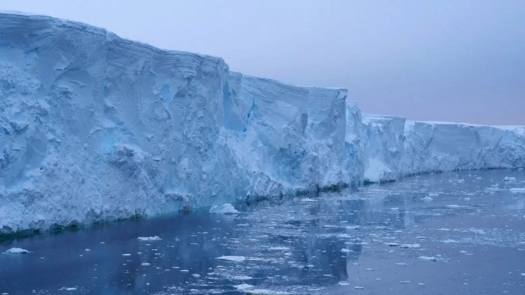 Νέο «σημείο καμπής» για το λιώσιμο των πάγων της Ανταρκτικής – «Υποτιμήσαμε το πρόβλημα»