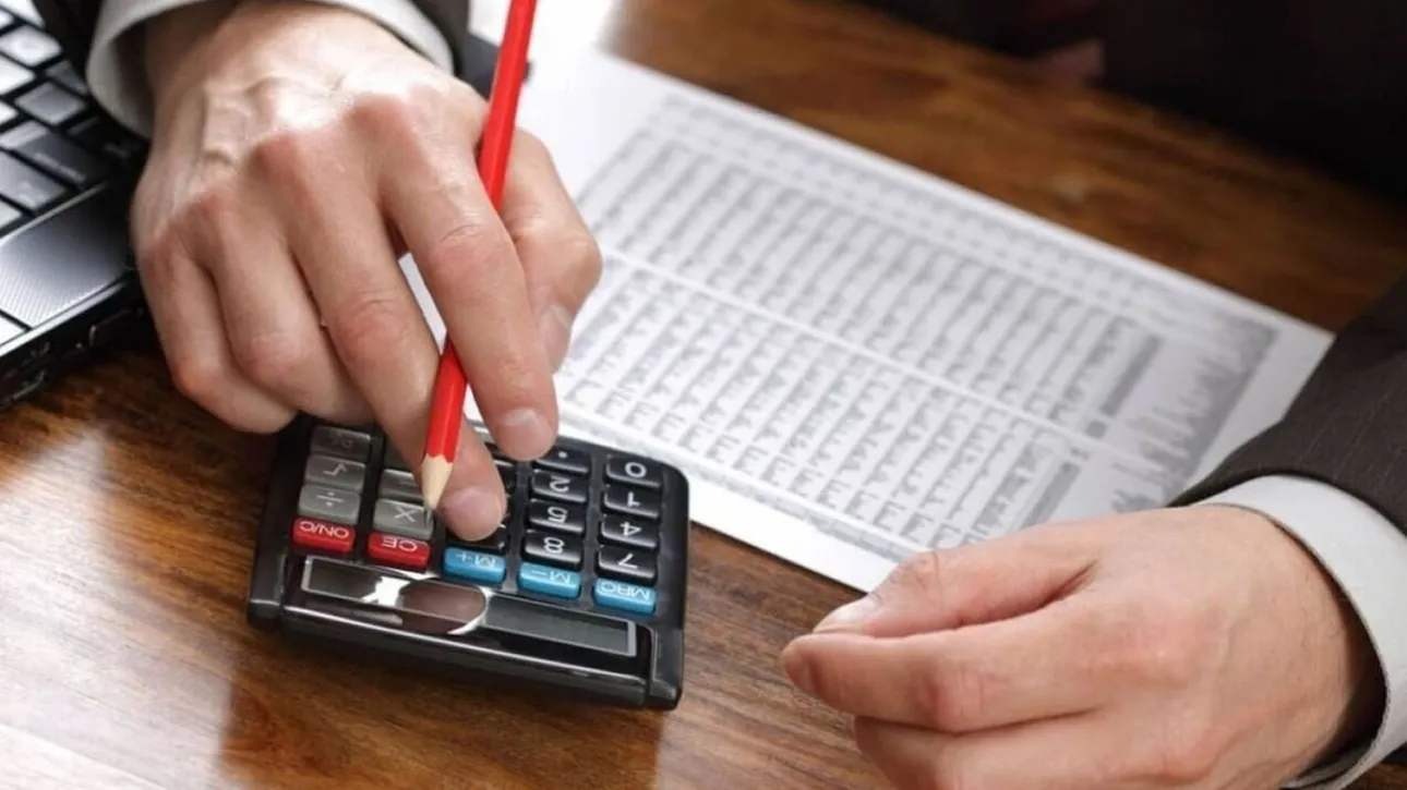 Αυξήθηκαν κατά 5,9% οι τιμές των επαγγελματικών ακινήτων το 2023 σύμφωνα με την ΤτΕ