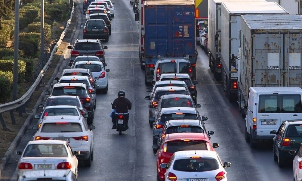 Τριήμερο Αγίου Πνεύματος: Μαζική έξοδος από το «κλεινόν άστυ» - Πού υπάρχει κίνηση