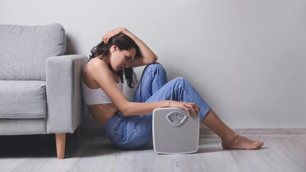 Ψυχογενής ανορεξία: Τα πάντα για την διαταραχή που απειλεί τις έφηβες