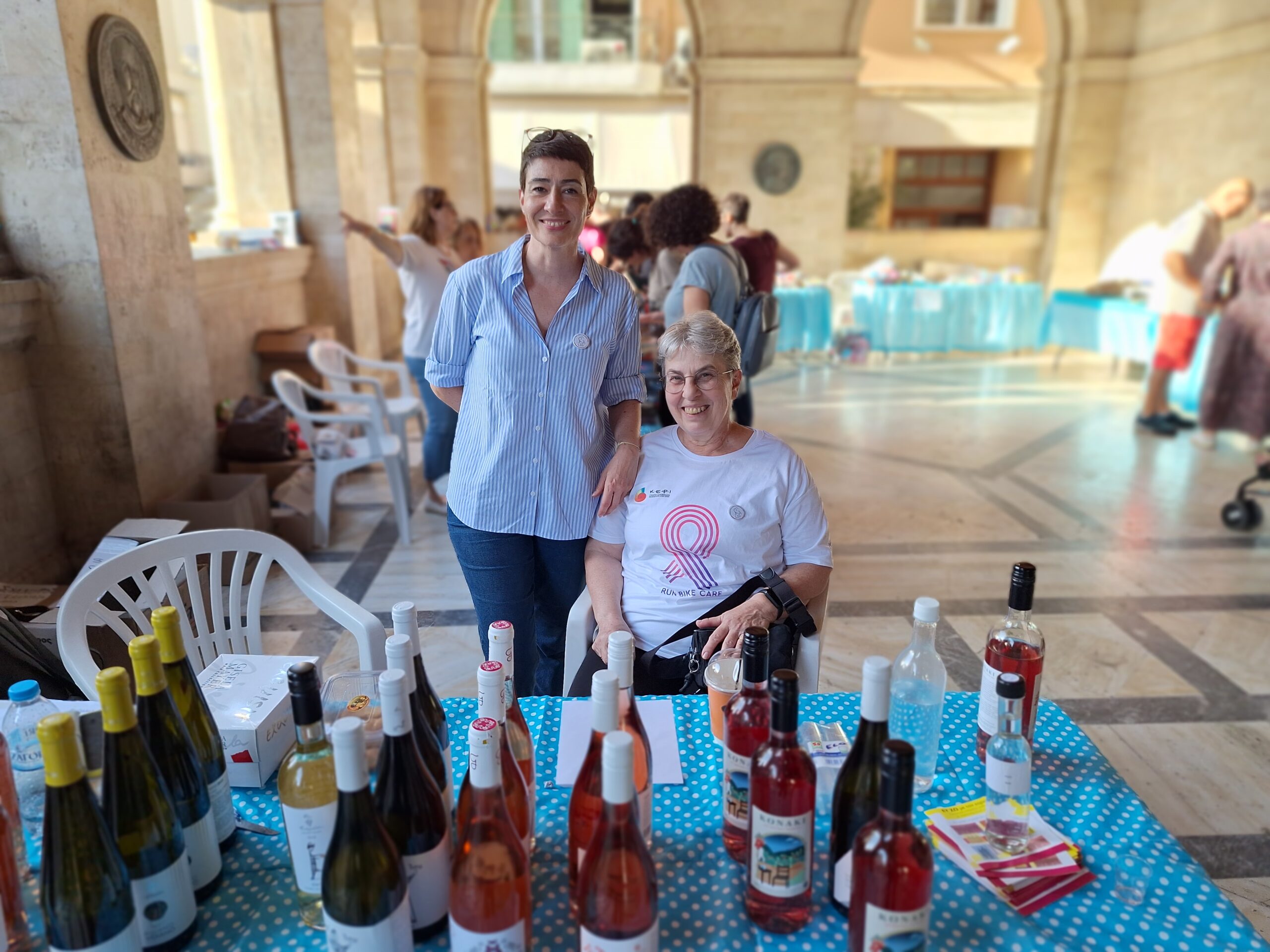 Συγκινητική η ανταπόκριση του κόσμου στο ετήσιο παζάρι του συλλόγου «Ευ Ζω με τον Καρκίνο»