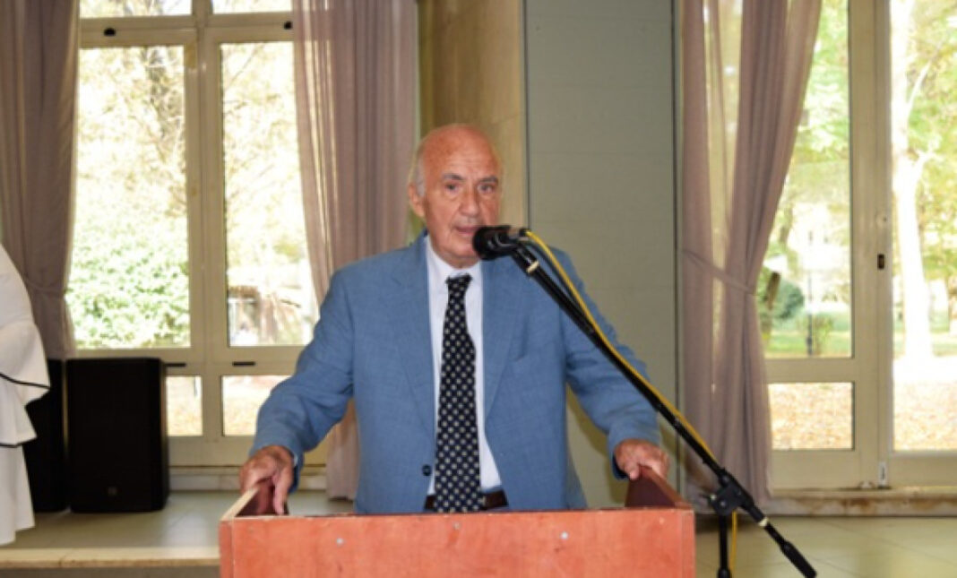 Πέθανε ο αγωνιστής της Εθνικής Αντίστασης Βασίλης Μπρακατσούλας – Το «αντίο» Ανδρουλάκη