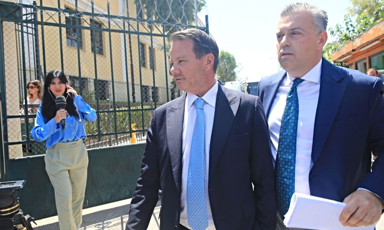 Απόστολος Λύτρας: Καρέ - καρέ η στιγμή της σύλληψης του ποινικολόγου