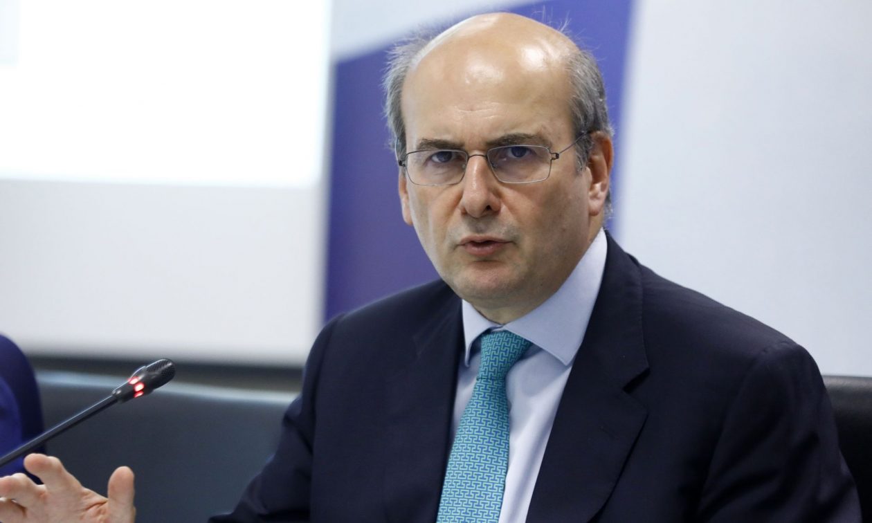 Χατζηδάκης: Νέες μειώσεις φόρων το 2025 φέρνει το υπερπλεόνασμα του 2024