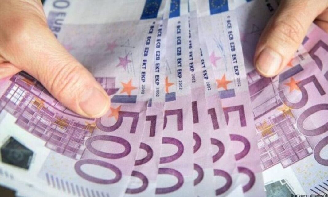 Τέλος τα μετρητά στις συναλλαγές μας - Το πρόστιμο αν πληρώσετε μετρητοίς