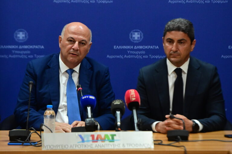 Αλλαγή σκυτάλης στο υπουργείο Αγροτικής Ανάπτυξης – Τσιάρας: Θα κάνουμε ότι είναι δυνατόν για να ανακουφίσουμε τον αγροτικό κόσμο