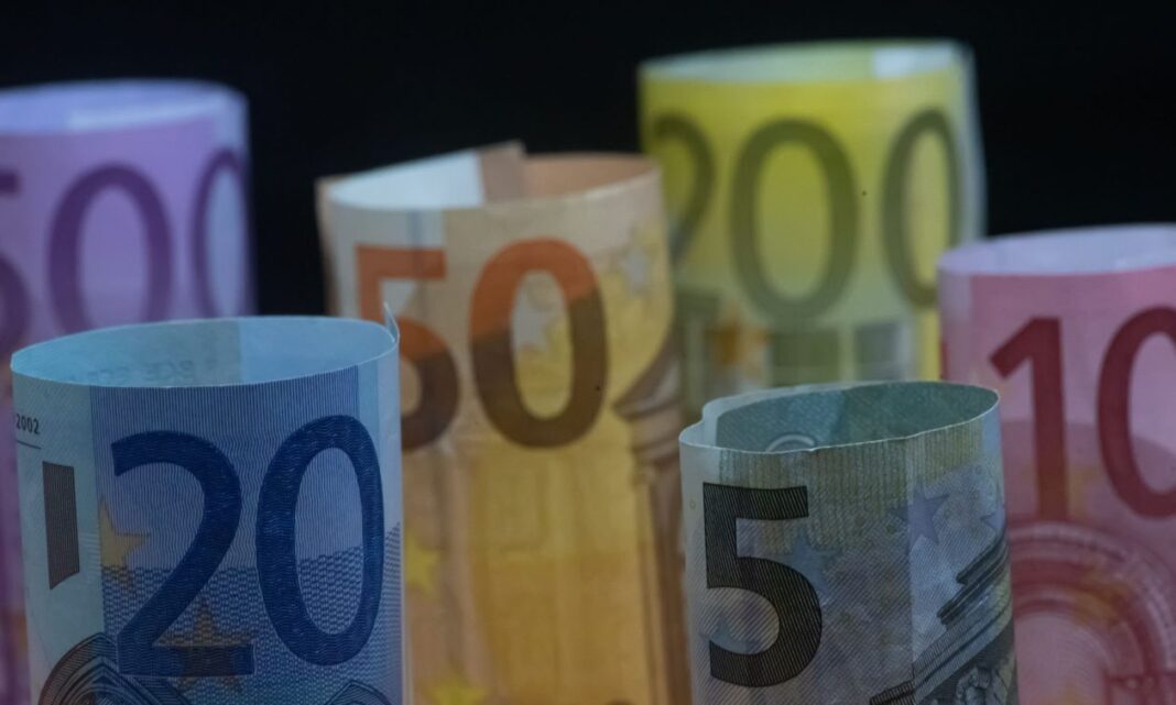 Συντάξεις: Πληρωμές με αναδρομικά έως και 20.000 ευρώ εντός του Ιουλίου