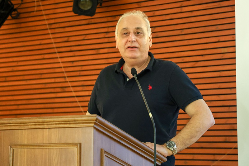 Μπαριτάκης: Η μικρομεσαία επιχειρηματικότητα μπροστά στην πρόκληση που δημιουργεί το νέο αεροδρόμιο στο Καστέλλι