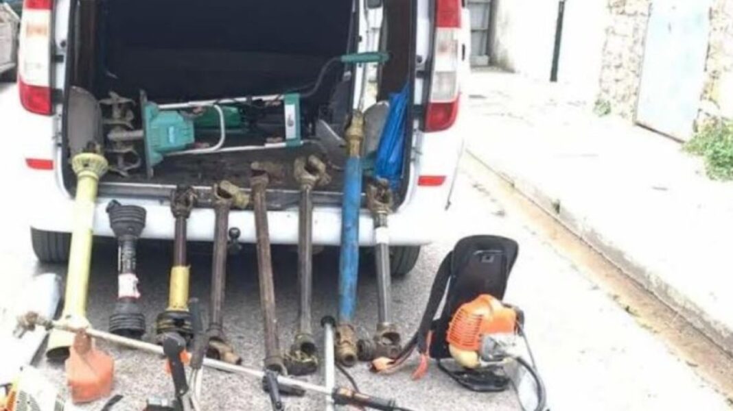 Μετέφεραν με βαν τη λεία τεσσάρων κλοπών