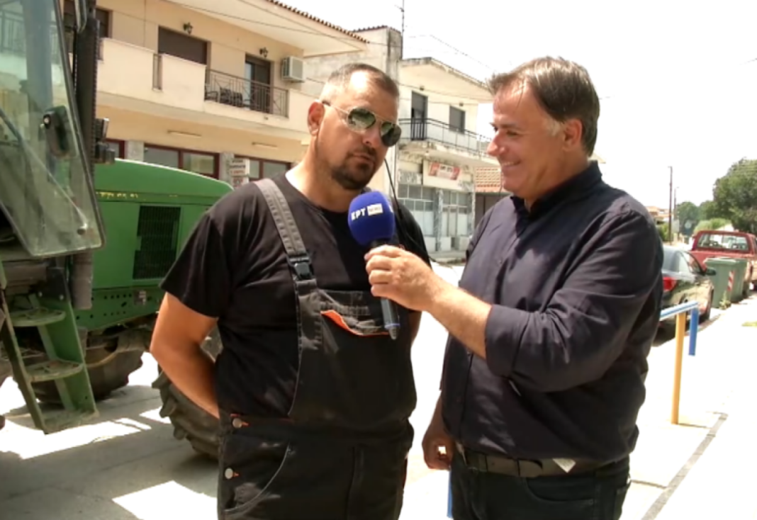 Αγρότης πήγε με το τρακτέρ του να ψηφίσει